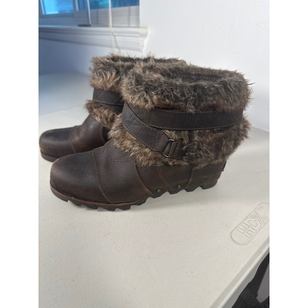 Sorel Joan of Arctic Wedge Ankle Boots Brown Leather Faux Fur Trim Studded Sz 10